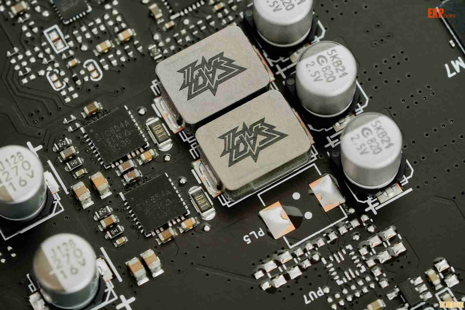 显卡天梯图全面更新：详细对比当前热门型号，助你找到最适合的显卡选择！